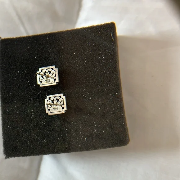 John Hardy Earrings - Picture 5 of 8